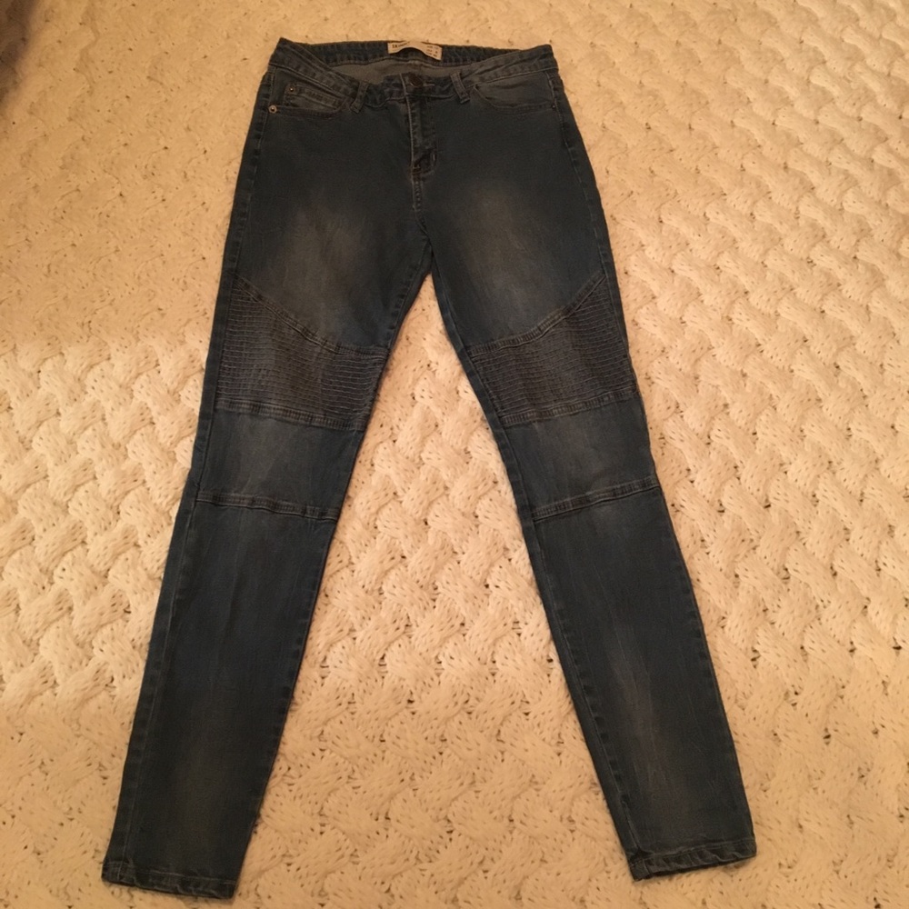 Cotton On Jeans Stitching Details